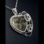 Srebrny wisior z heliotropem, kamień krwisty - Bloodstone Sterling Silver pendant gift for her, gift for mom, unique artisan handcrafted jewelry for women Heliotrope, Birthstone for March