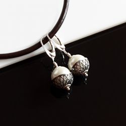 Perły w koszyczku - kolczyki