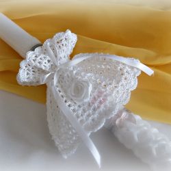 Profitka na świecę z białą różyczką