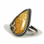 Srebrny pierścionek ze skamieliną koralu - regulowany pierścionek z koralem