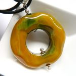 Duży miodowy fasetowany agat, efektowny wisior - 