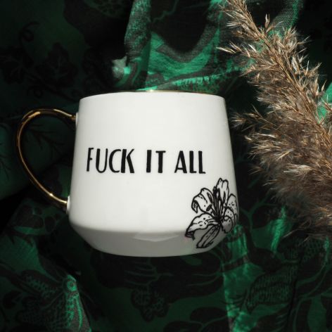 ręcznie malowany kubek z napisem LILIA