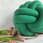 Poduszka piłka zielona - Zbliżenie na kolor