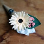 Gerbera - kwiat z filcu - biały - 