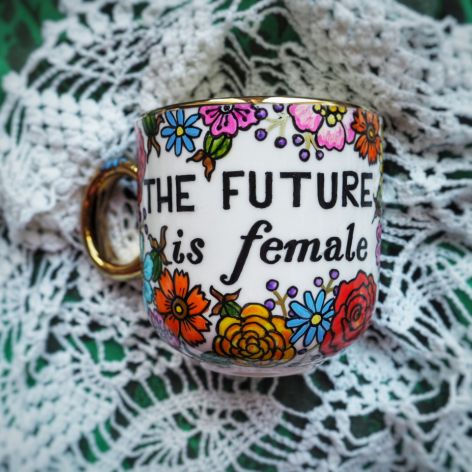 Ręcznie malowany kubek dla kobiety FUTURE