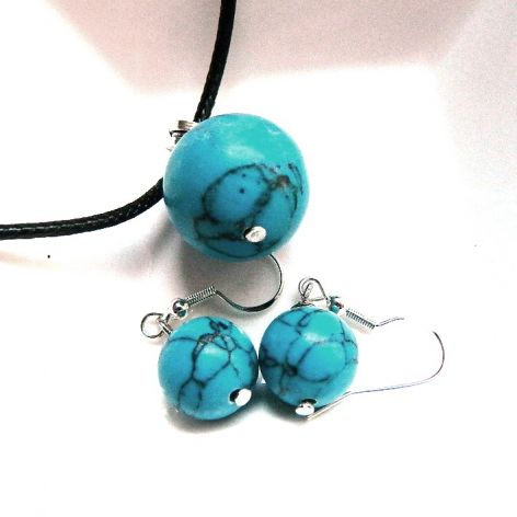 Turkusowe kule, wisiorek i kolczyki, komplet biżuterii z turkusami