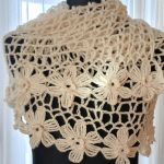 Szal mgiełka z kwiatami - szal do ślubu