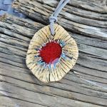 Wisior ceramiczny - Rubinowa Iskra - rubinowa iskra 1