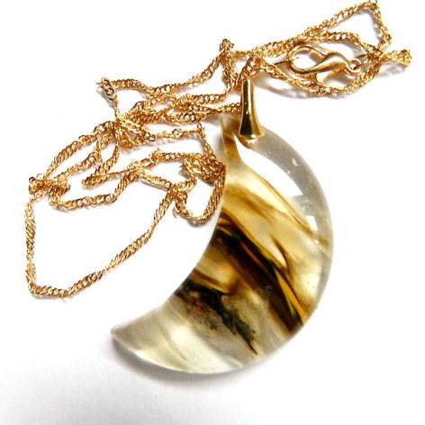  Kamień Wenus, wisiorek z księżycem na łańcuszku