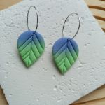 "Flora II"- kolczyki z gliny polimerowej. - delikatna forma