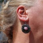 Szklanookie w bladym różu - kolczyki ze szklanym okiem