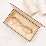 Etui, drewniane pudełko na okulary - drewno, grawer
