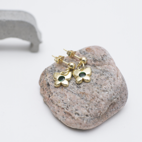 DELIKATNE KOLCZYKI EMERALD BUTTERFLY.