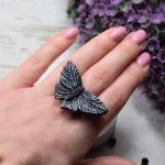 Duży pierścionek "czarny motyl" regulowany - regulowany pierścionek motyl