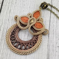 S193/mela~ wisiorek sutasz, liście, ażurowy metal