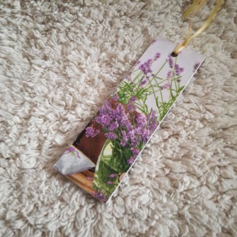 Zakładka do książki z lawendą