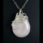 Srebrny wisior z kwarcem różowym handmade - wisior wire wrapped