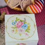 Pudełko drewniane - Romantyczny bukiet - Ze ślicznym motywem róż - zupełnie jak te na babcinej porcealnie