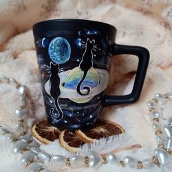 Ręcznie malowane kosmiczne koty kubek 300 ml.