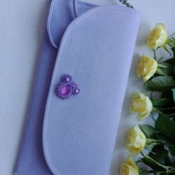 Jasnofioletowa torebka, kopertówka lila