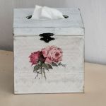 Chustecznik róże vintage - pudełko na chusteczki róże