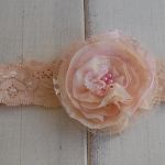 Retro opaska niemowlęca w delikatnym beżu i różu - 