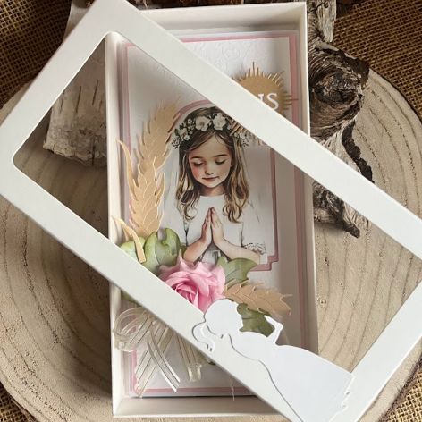 165,Kartka na komunię w pudełku dla dziewczynki