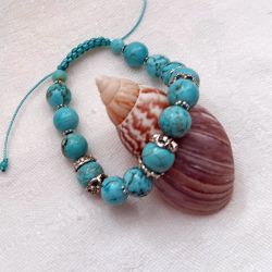 Bransoletka BOHO makrama z naturalnymi turkusami 10 mm Bransoletka BOHO makrama z naturalnymi turkusami 10 mm