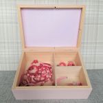 Szkatułka na spinki i gumki dla dziewczynki-3P09 - drewniane pudełko dla dziewczynki