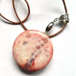 Agat ognisty, masywna moneta na rzemyku, wisiorek - 