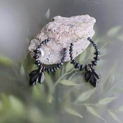 Kolczyki Koła Koralikowe Małe Czarne z Liściem