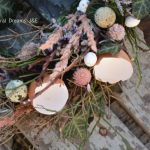 Wianek wiosenno wielkanocny naturalne  kwiaty - zdjęcie z boku