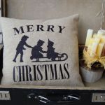 Poszewka haftowana - Vintagowe święta - poduszka świąteczna