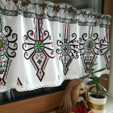 Zazdrostka/ lambrekin z koronką folk2