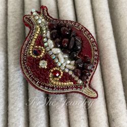 Broszka Granat z kamieniami naturalnymi. Unikat