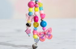 Kolorowy breloczek z motylkiem