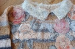 Damski sweter z kołnierzem