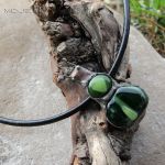 Mała zielona żuczynka - wisior z żuczkiem