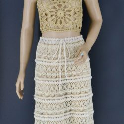 Szydełkowa spódnica  kolor ecru falbankami