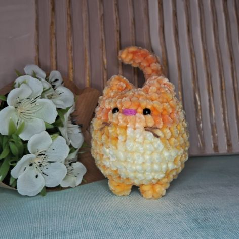 Pluszowy koteczek amigurumi