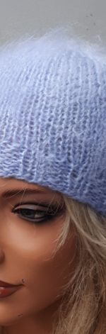 Moherowa czapka w kolorze jasno niebieskim 