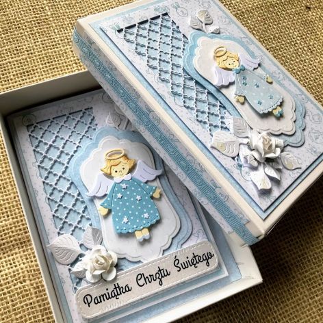 102,Pamiątka Chrztu świętego w pudełku