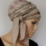 letni turban BEŻOWY - turban, szarfa wiązana z boku głowy