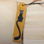 Zakładki drewniane, malowane - Koty w ochrze - kotek czarny
