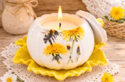 Świecznik dynia gipsowy z pszczołą i mniszkiem na podstawce – rękodzieło