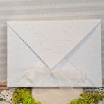 Różana pamiątka komunijna - przestrzenna ozdobnie wytłaczana koperta