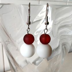 Kolczyki wiszące z koralików