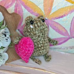 2 żabka walentynka amigurumi