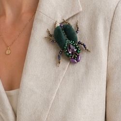 Broszka Żuk, biżuteria autorska