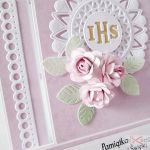 Kartka PAMIĄTKA KOMUNII z różyczkami #1 /Z - Różowo-biała kartka komunijna